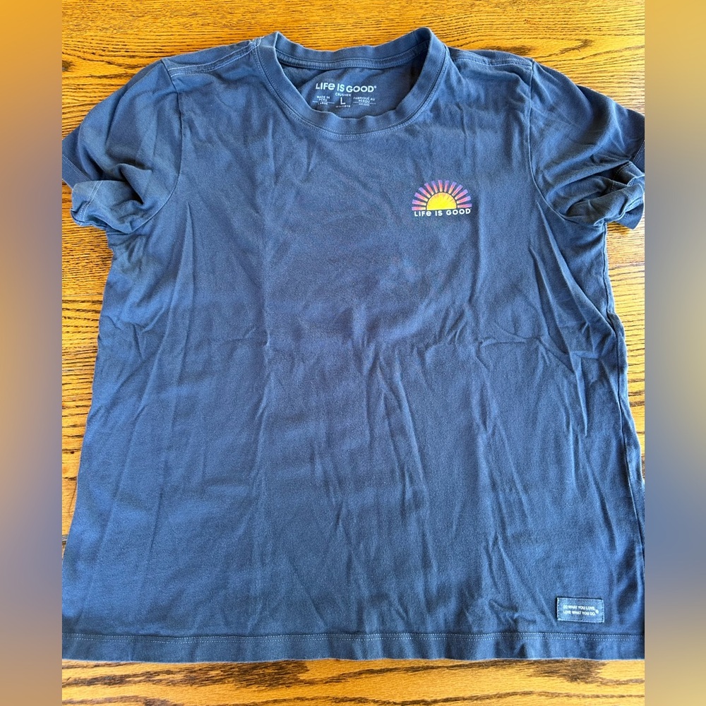 Life is Good Blue T-Shirt with Rainbow Logo - Size Large